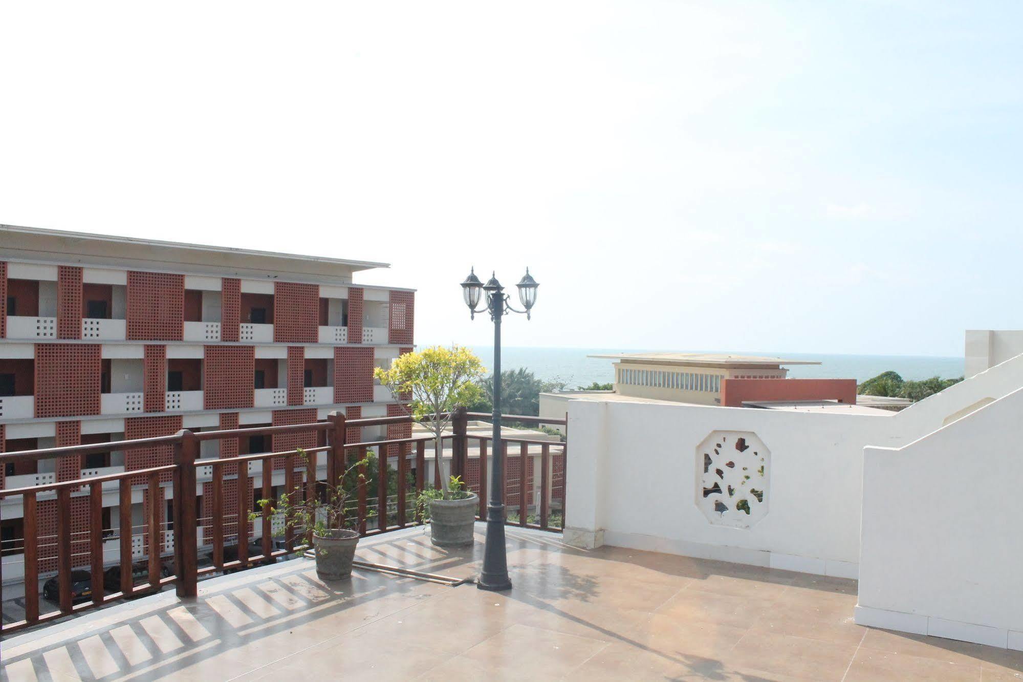 Prego Suites Ettukala Ngoại thất bức ảnh